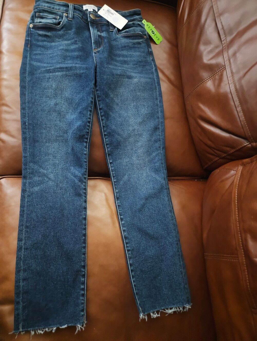 NWT‎ Evereve Ever Straight Jeans “Convinced" Mid Rise Raw Hem Repreve Denim 25